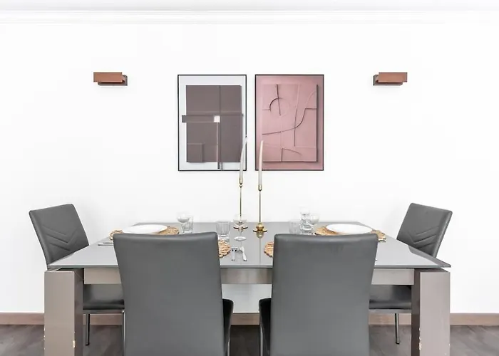 Ensoleille Buttes Chaumont - Iii パリ